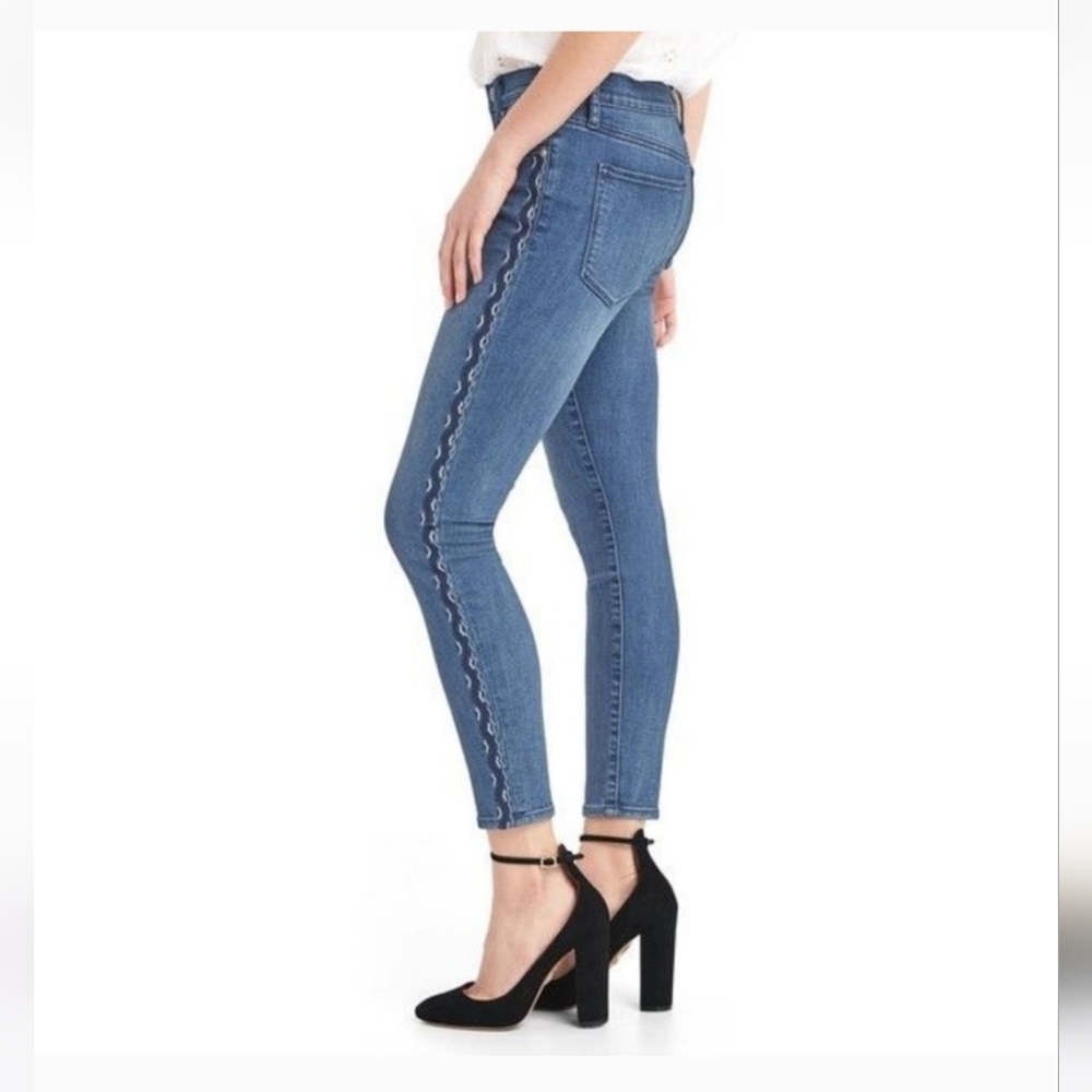 Gap True Skinny Jean